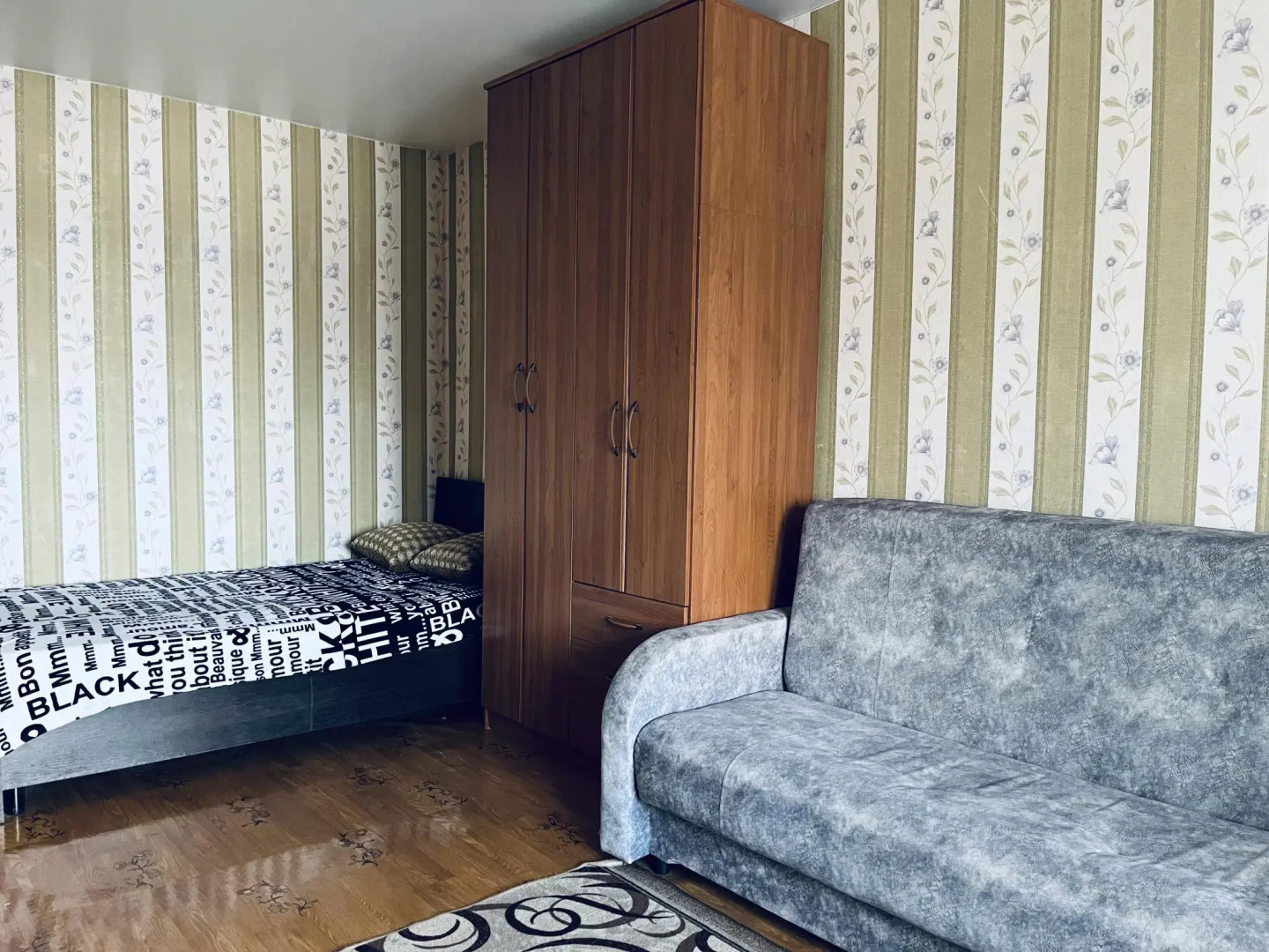 Апартаменты на улице Островского 1