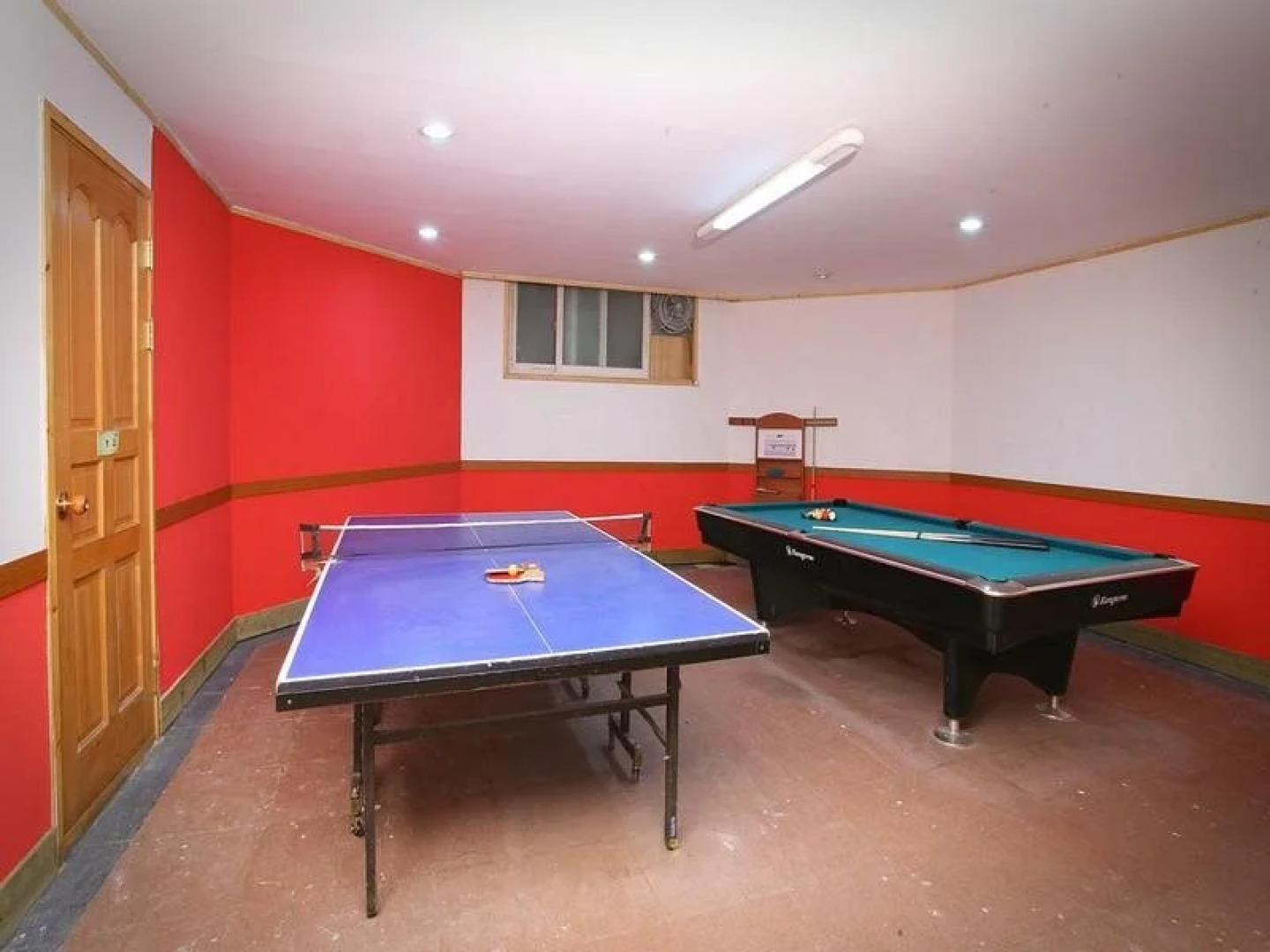 Spring Summer Fall Winter Pension