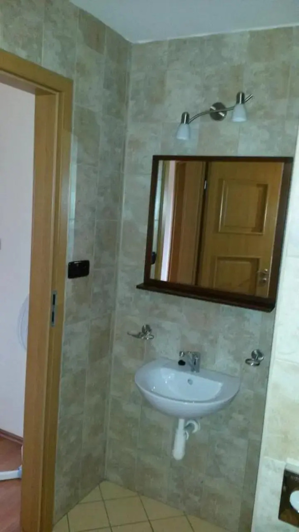 Guest House Meat Heads Pub