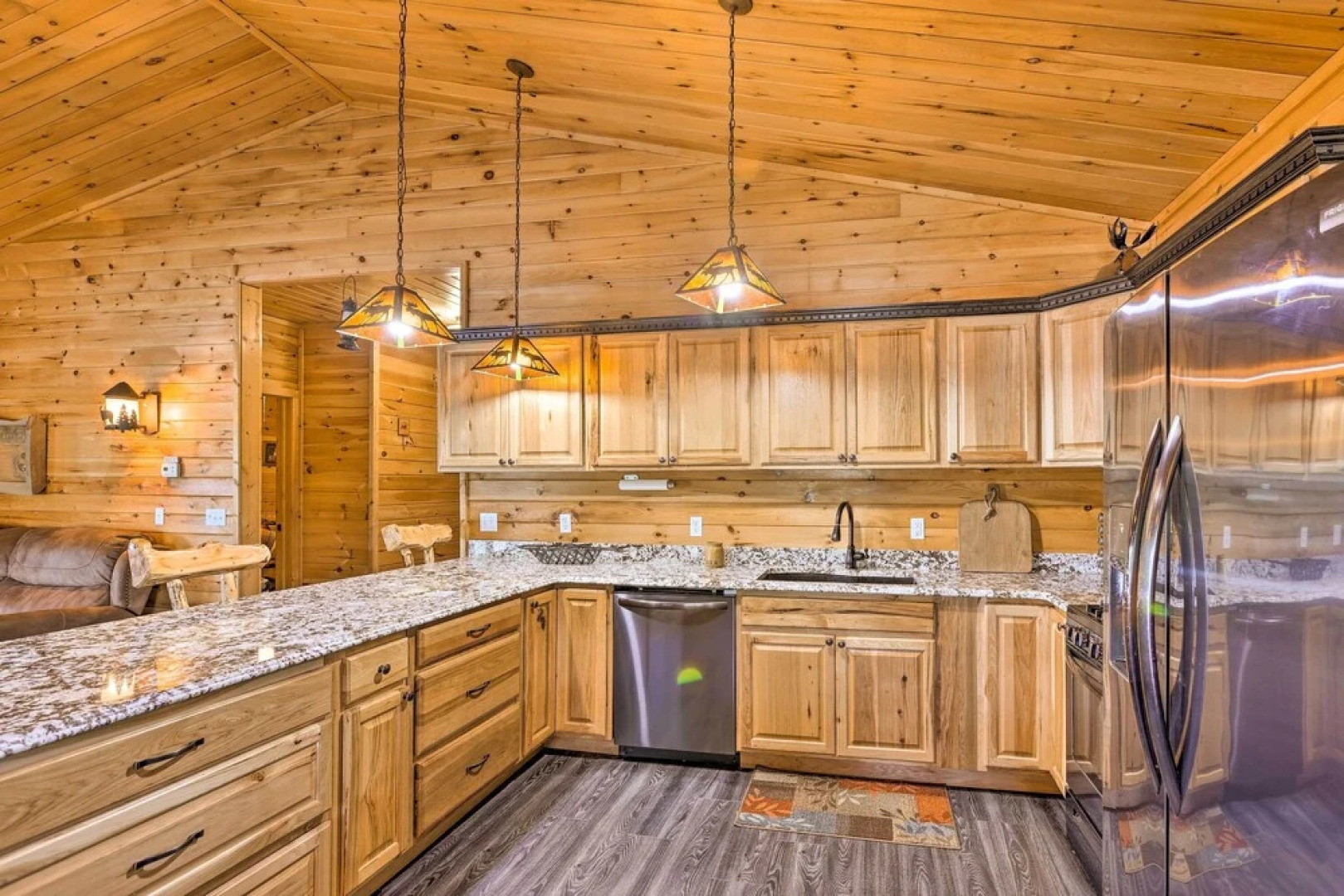 Sun-dappled Cadillac Gem w/ Kayaks & Grill!