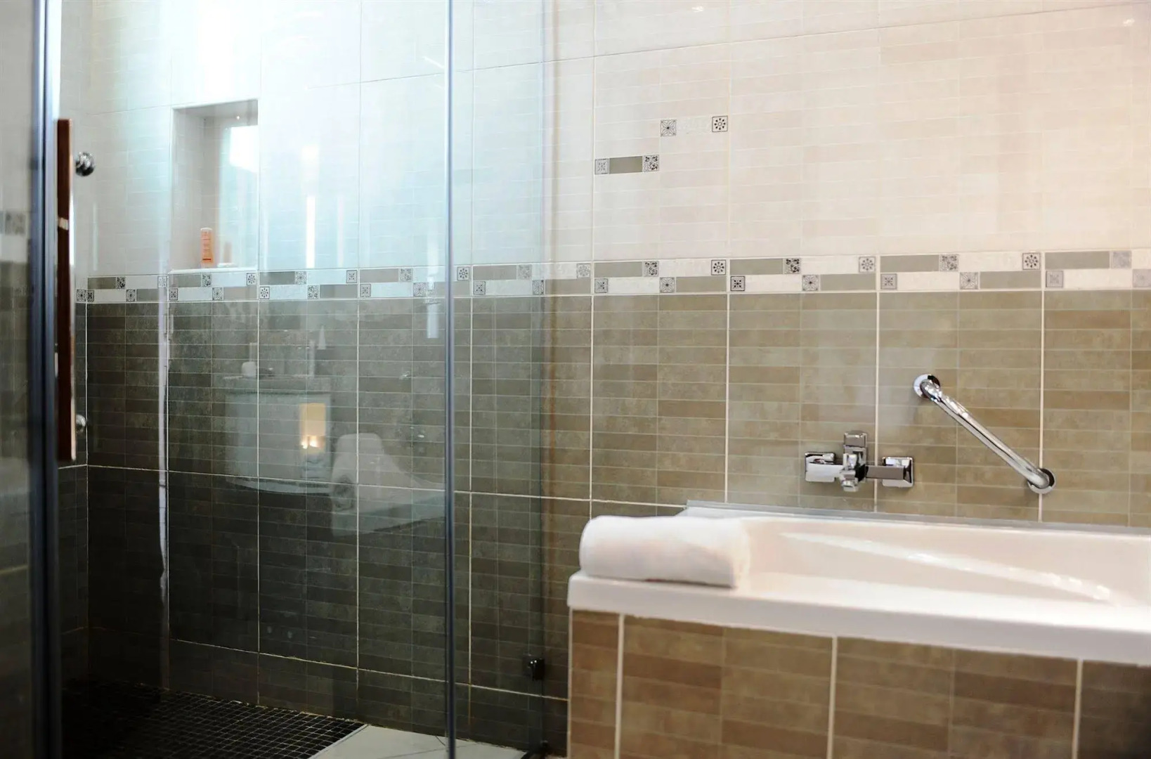 Nomad Suites Residence