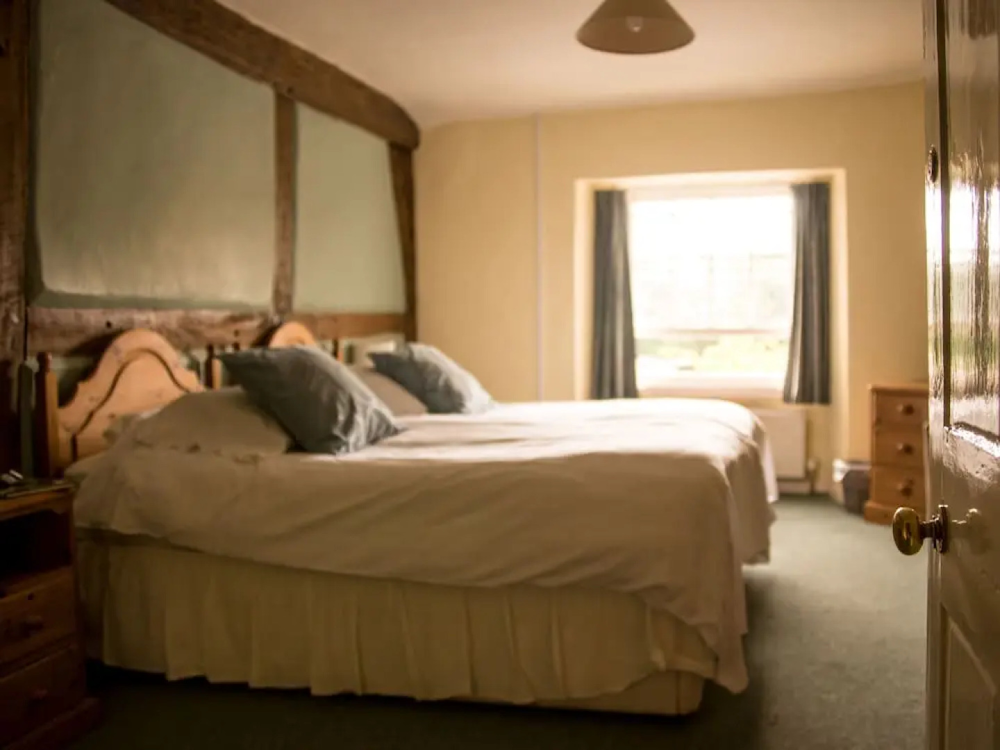 The Fox & Hounds Inn