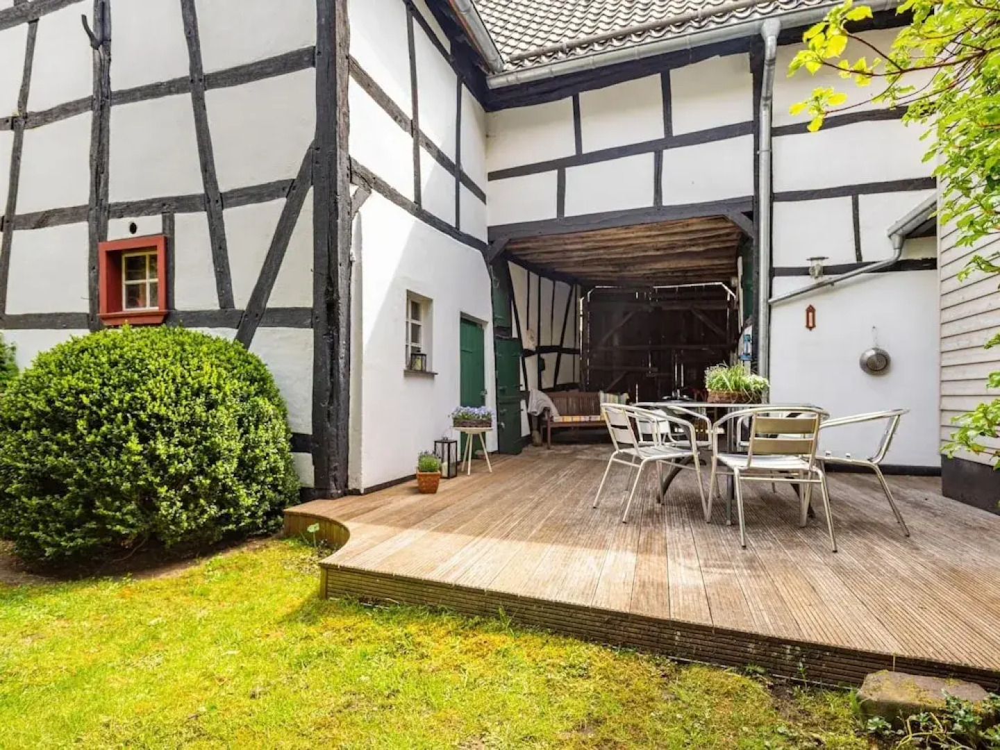 Romantic Holiday Home in Schleiden on the Village Square