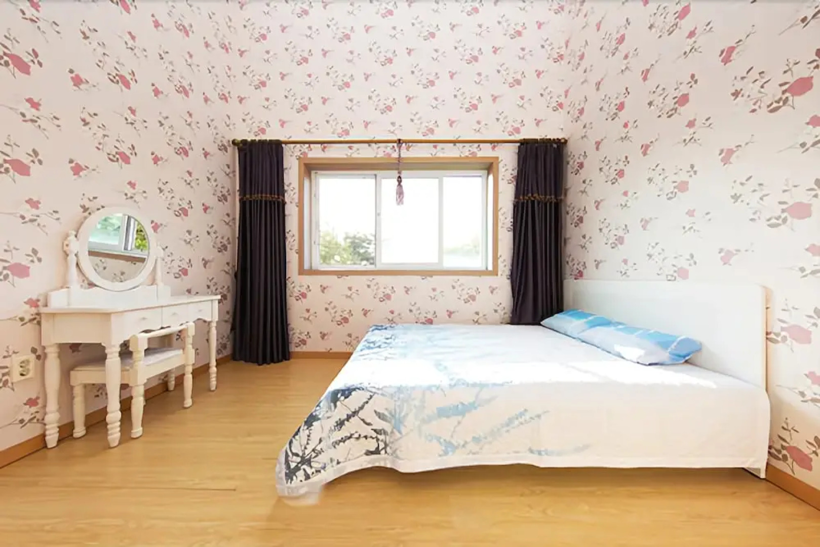 Taean Attica Pension