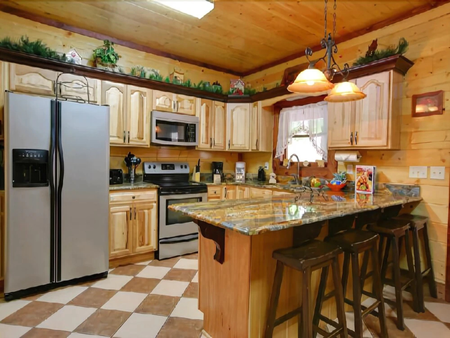 Mystical Creek Pool Lodge #600