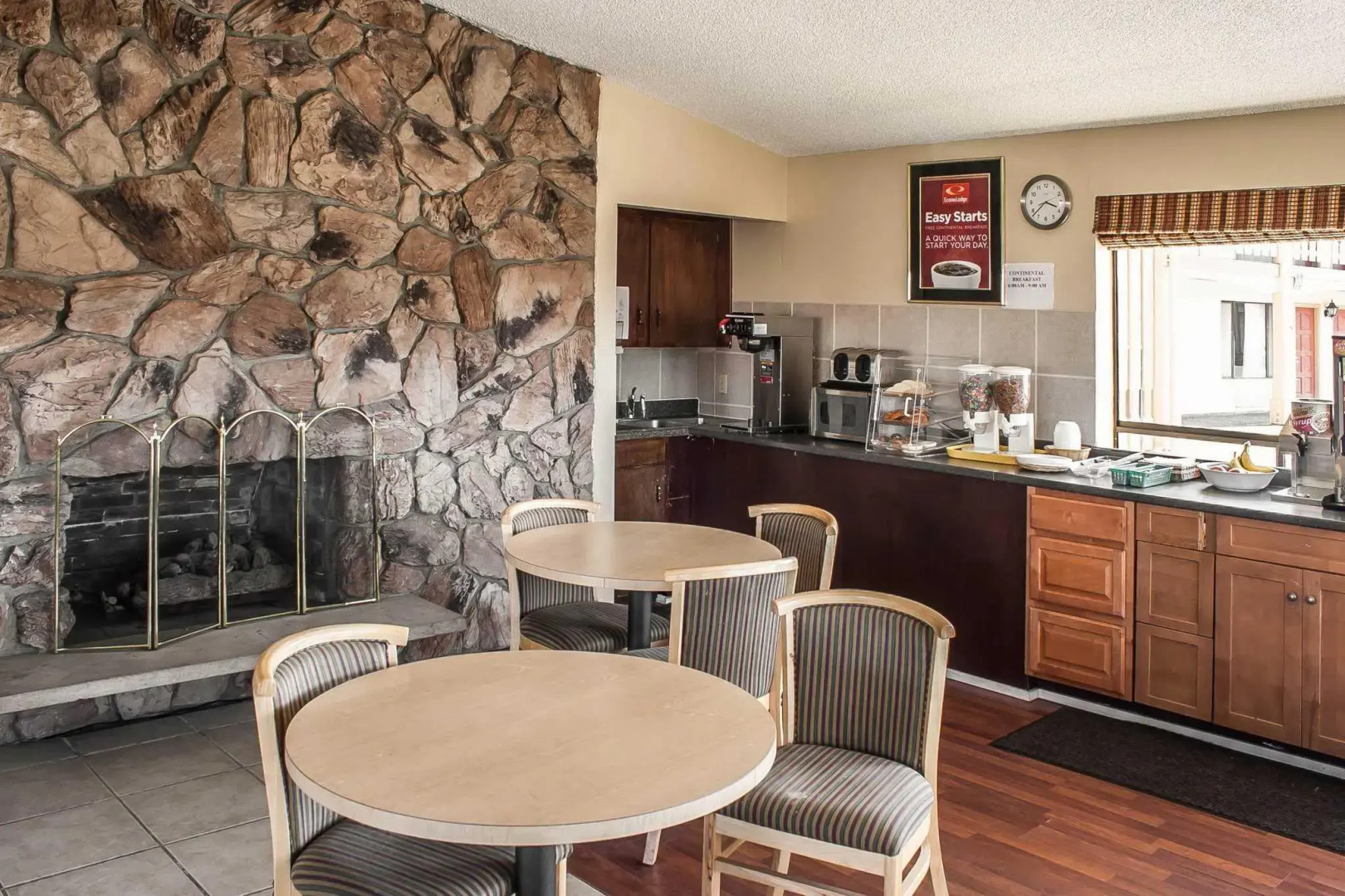 Econo Lodge Inn & Suites Hoquiam