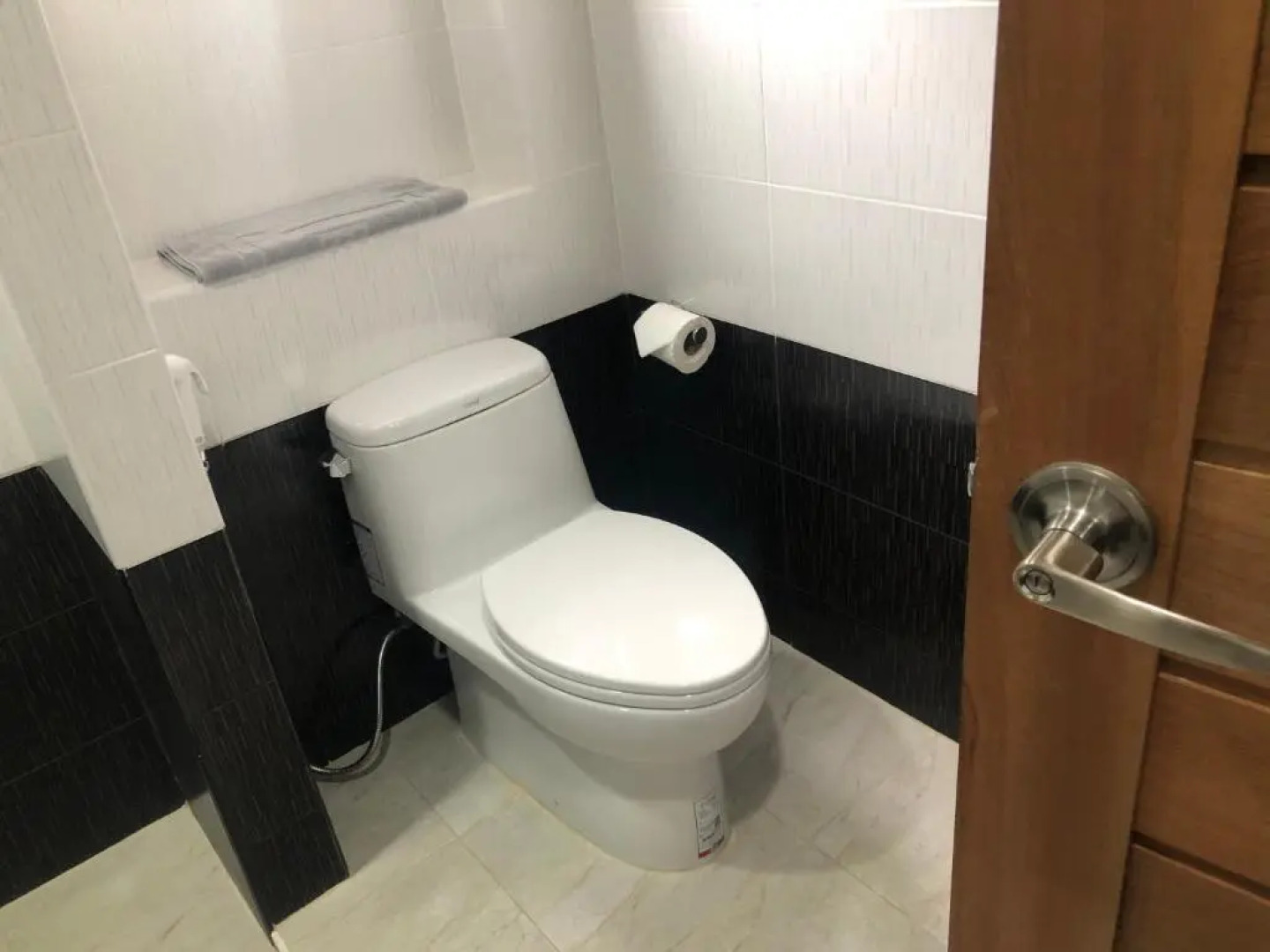 บ้านเพลิน