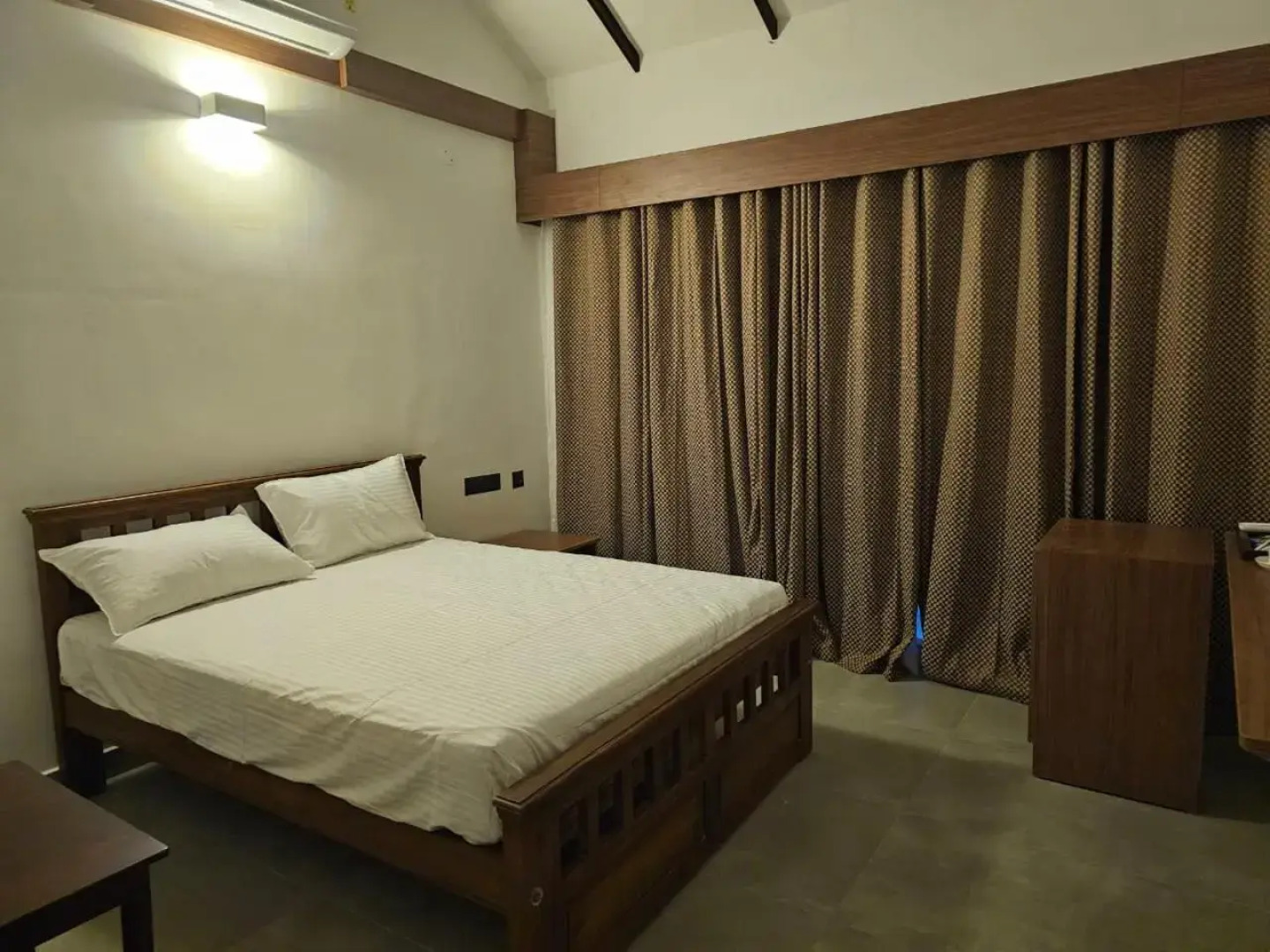 The Isle By Area 707