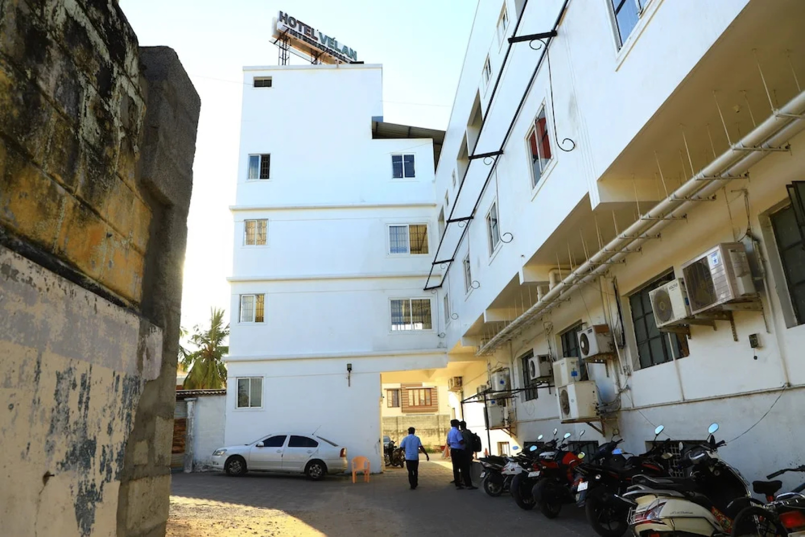 Hotel Velan International