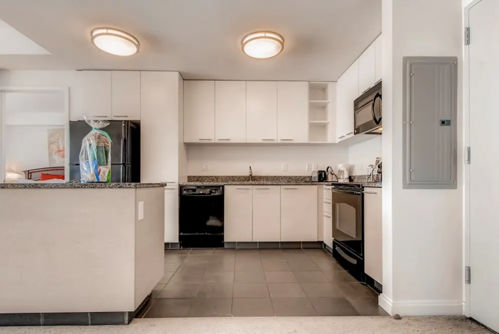 Global Luxury Suites at Kendall Square