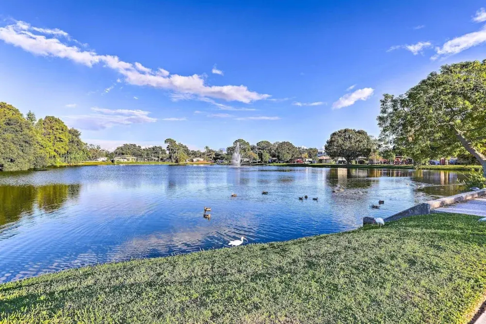 Remodeled St Petersburg Retreat w/ Hot Tub!