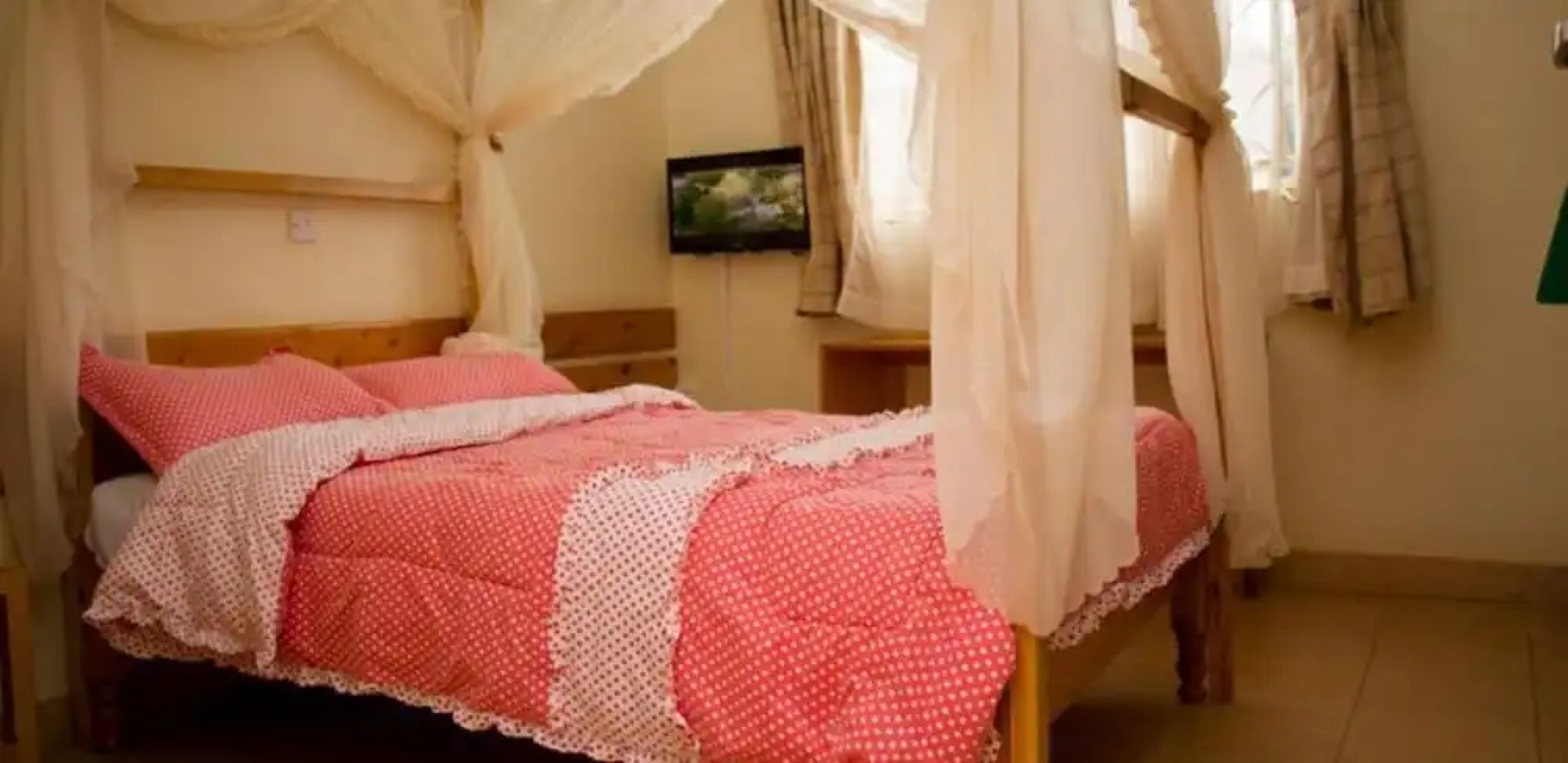 Golden Palm Breeze Hotel