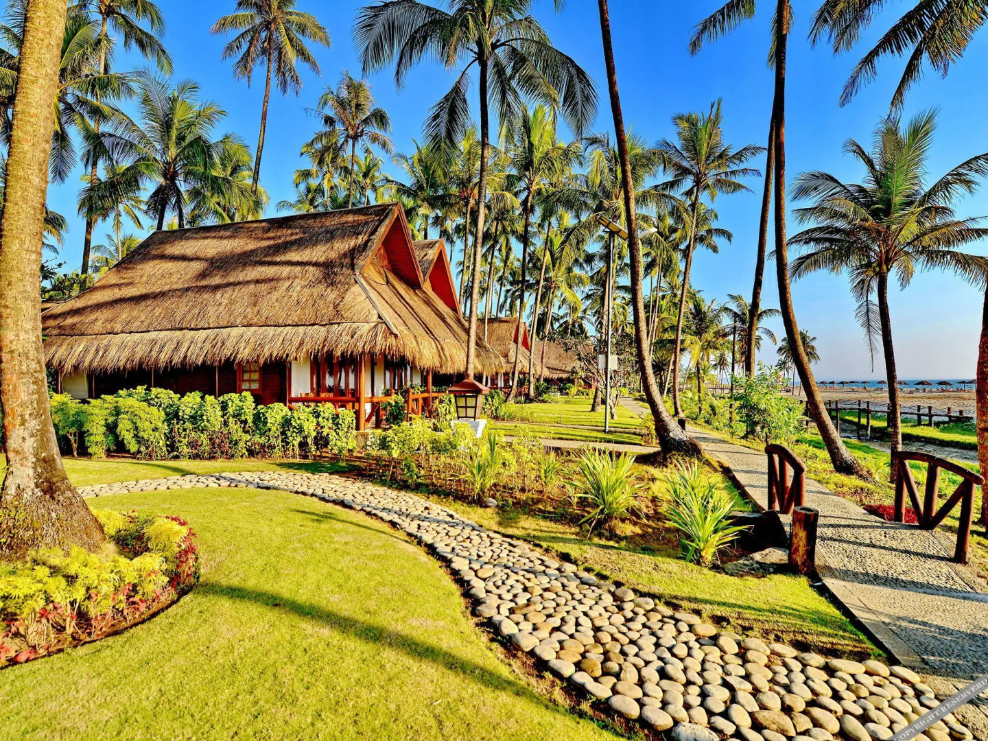 Myanmar Treasure Resort Ngwe Saung