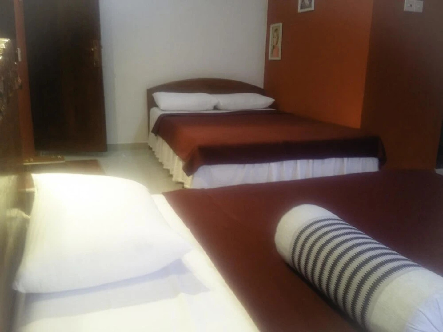 Yoho Toppass Breeze Hotel