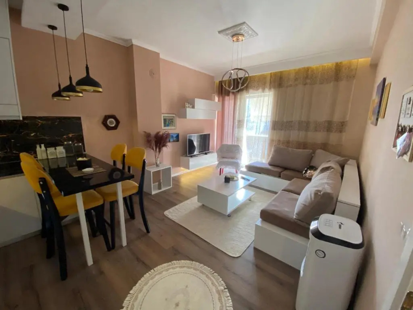 Apartment 4E near the lake