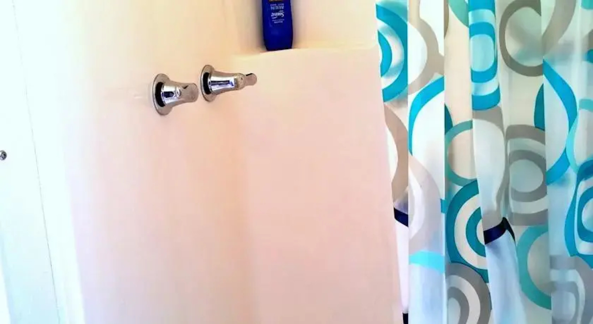 Bayou Rehab Houseboat Rental