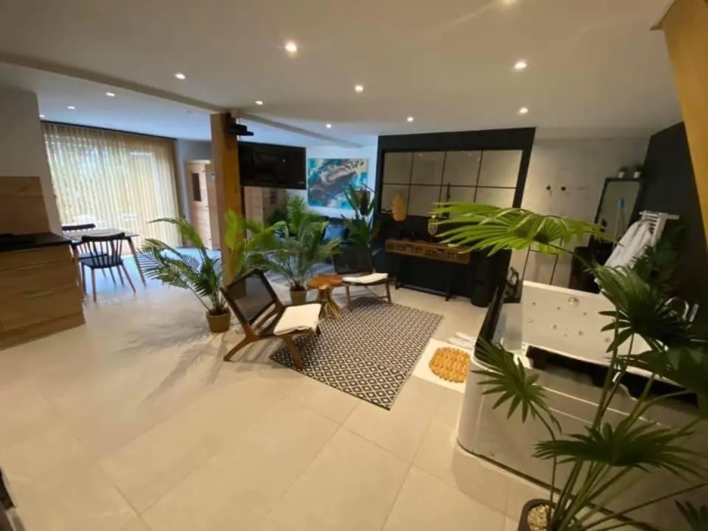 Lâ€™EMERAUDE AMIENS