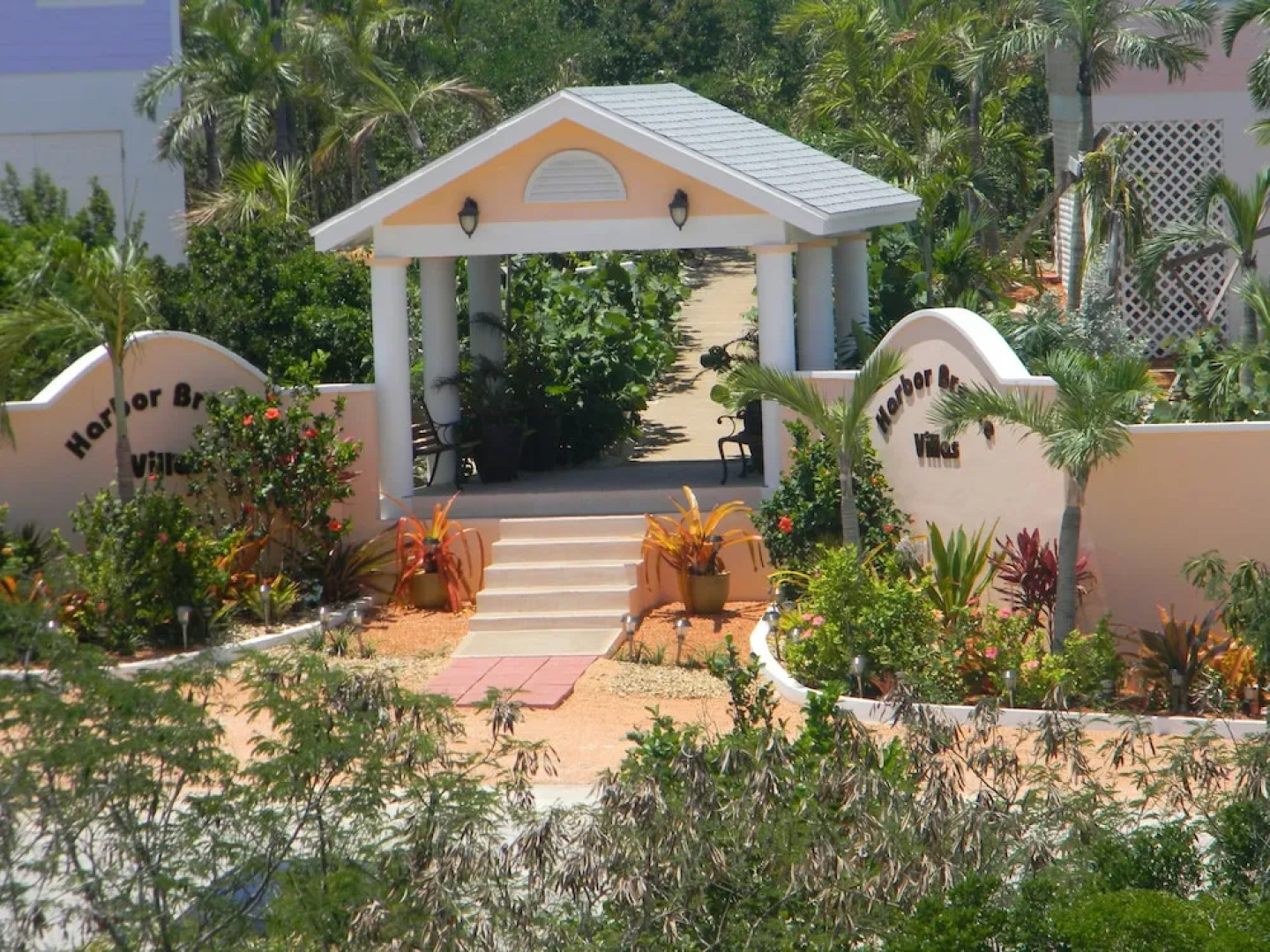 Harbor Breeze Villas