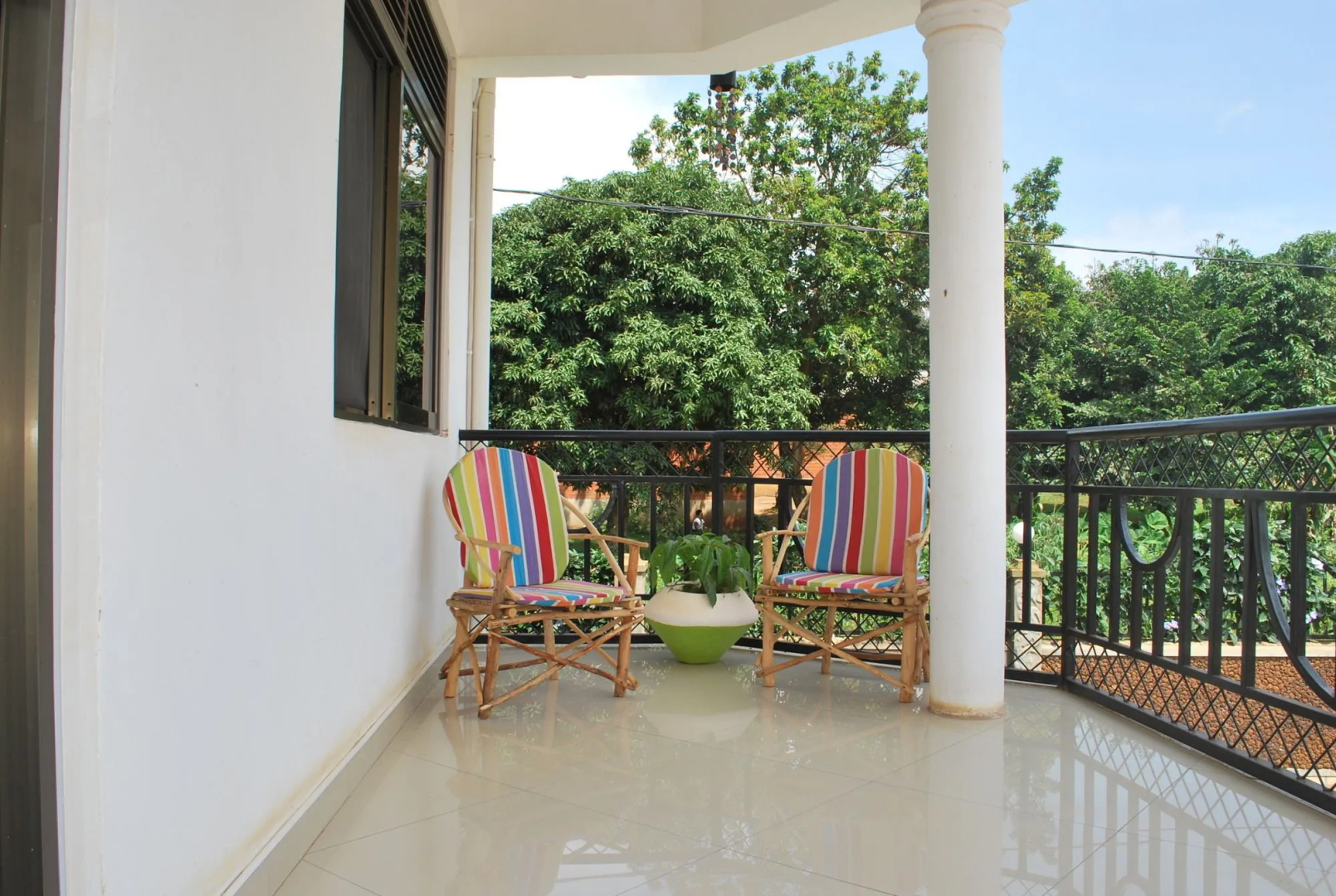 Mowicribs Hotel & Spa