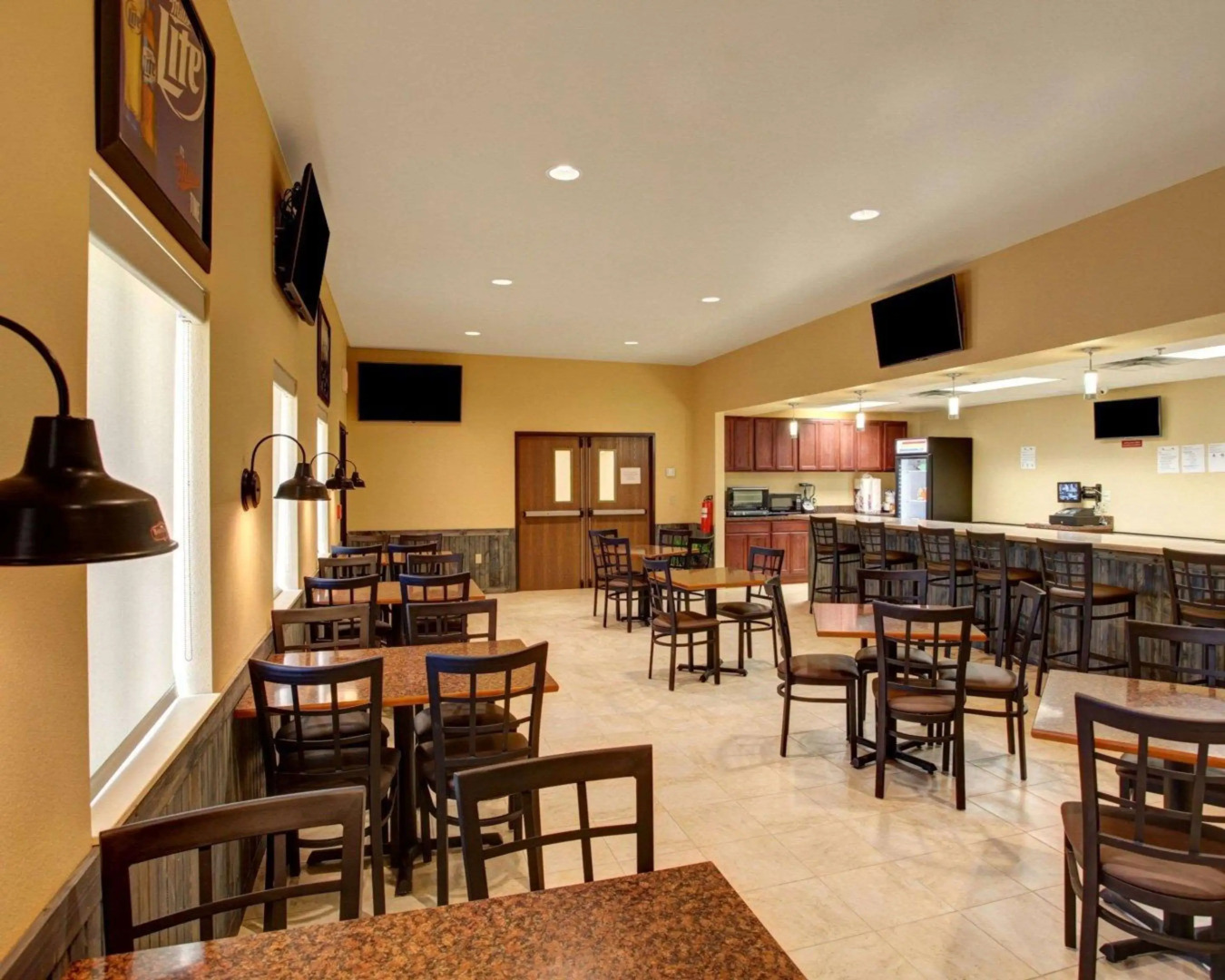 Rodeway Inn & Suites Phillipsburg