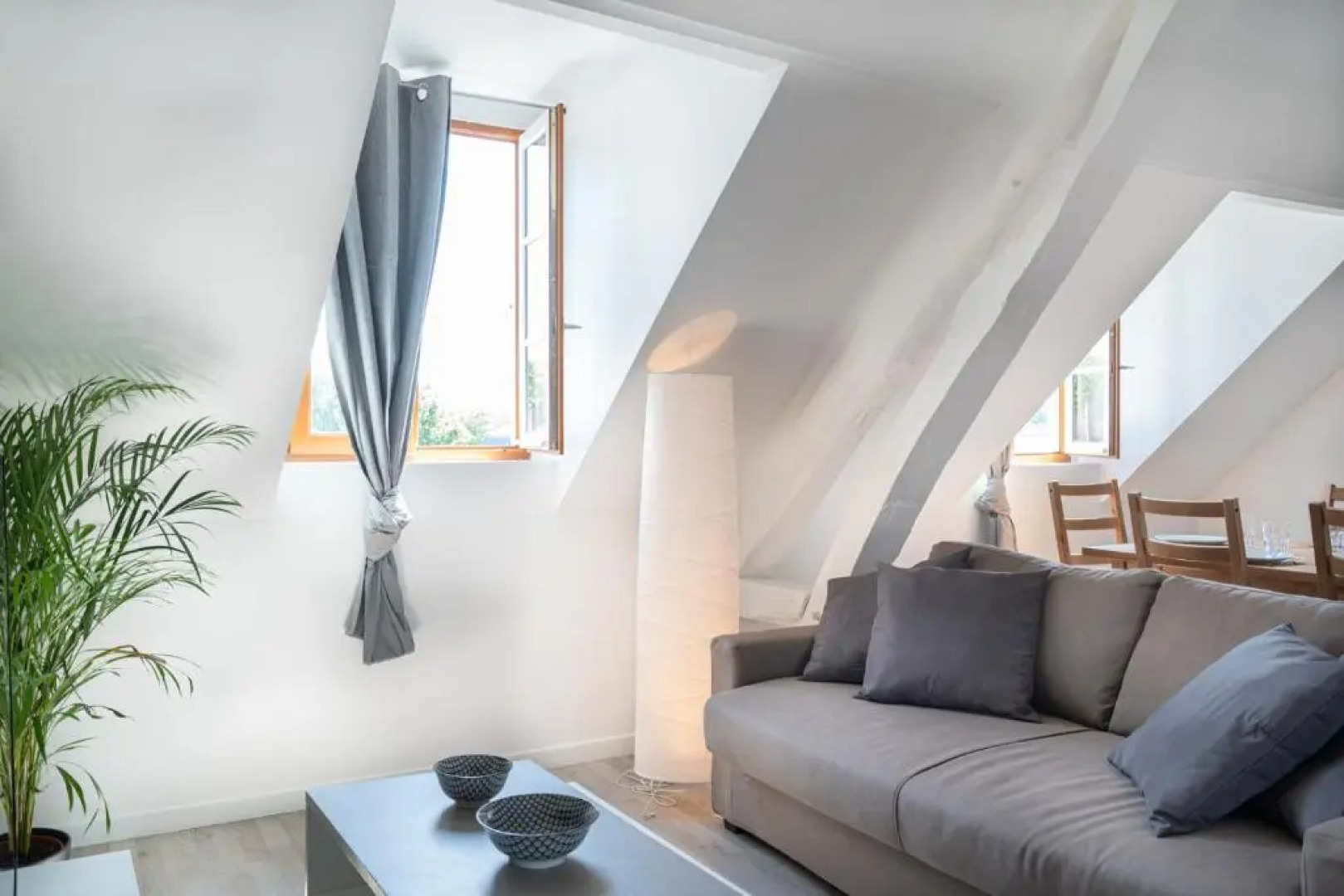 T3 Lumineux Proche Château Tout Equipé