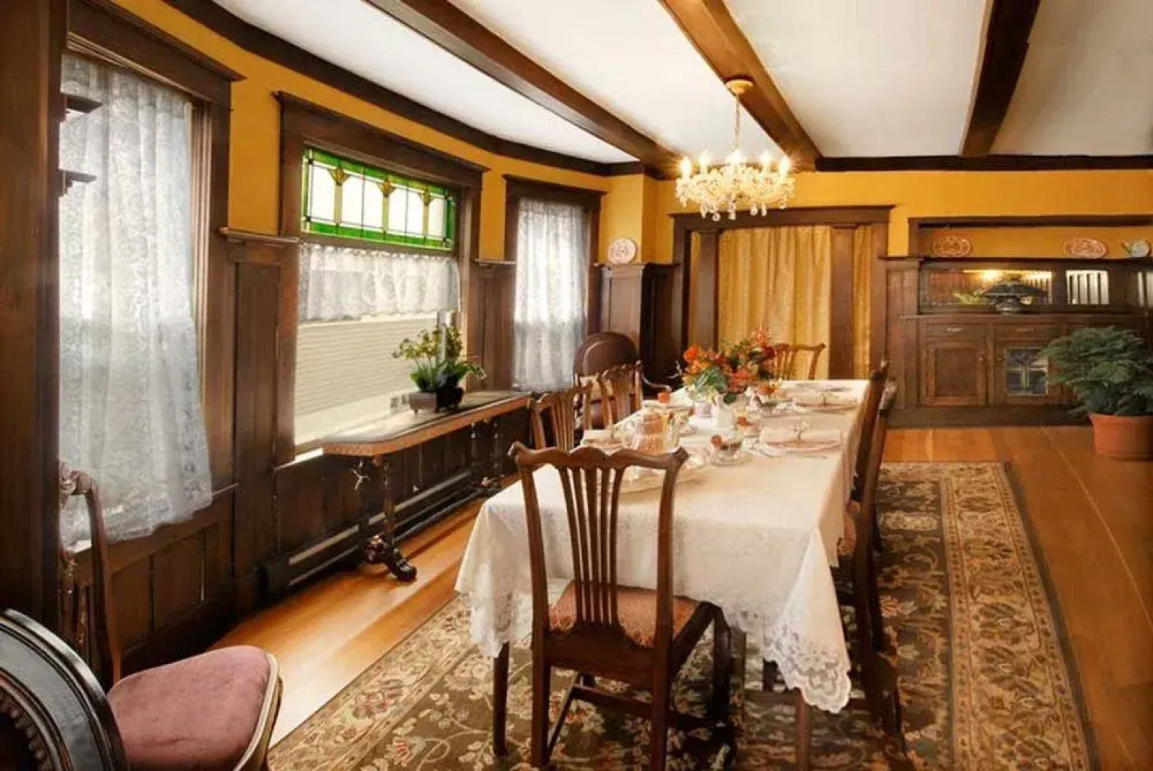 Fisher House Victoria Bed and Breakfast