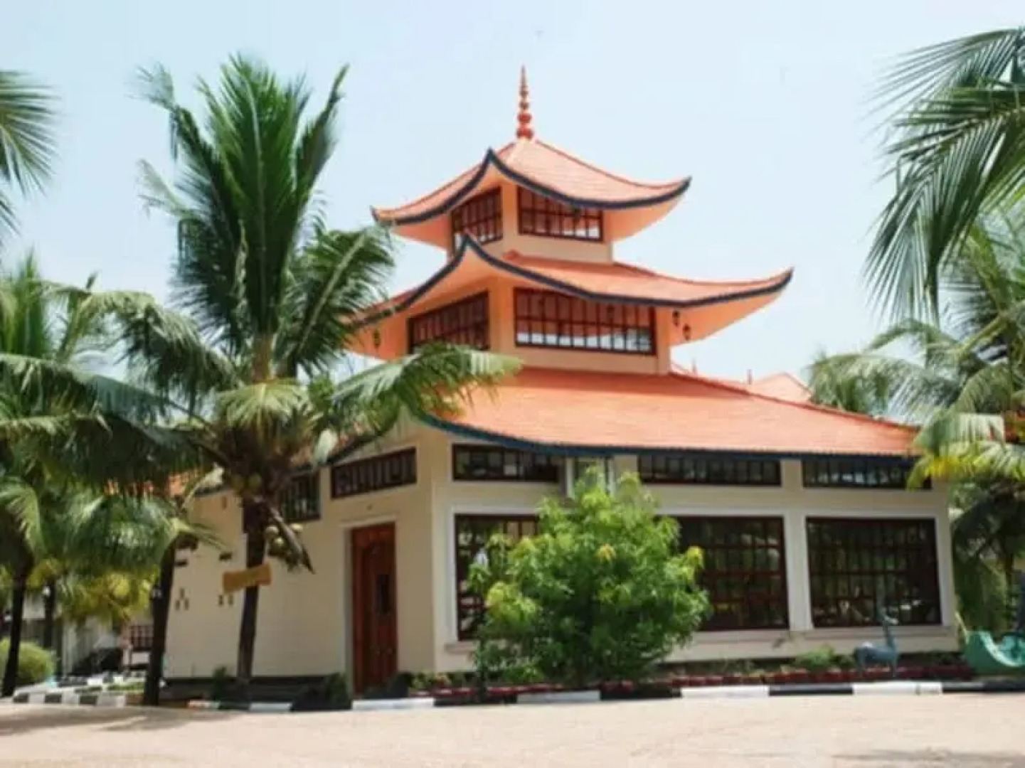 United 21 Island Paradise