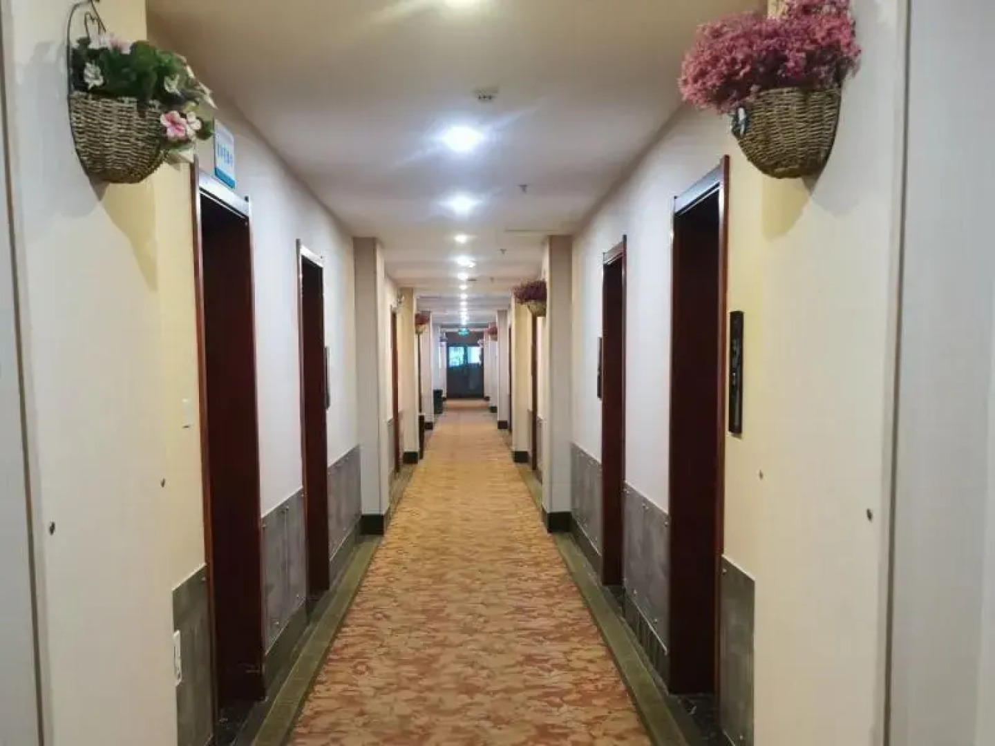 GreenTree Inn HeBi HengShan Road Business Hotel