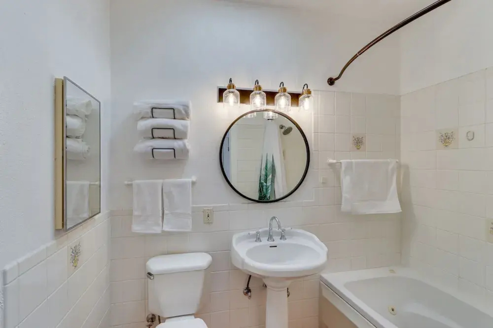 Eloy Retreat w/ Pool Access + Central A/c!