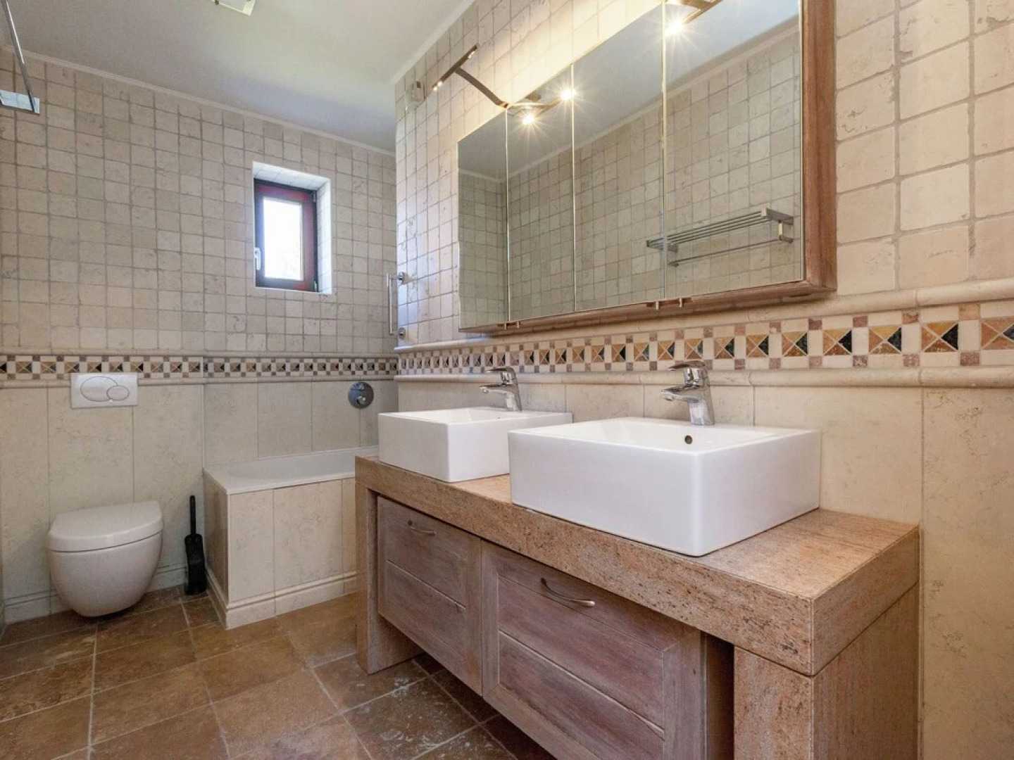 Beautiful 5 Star Villa