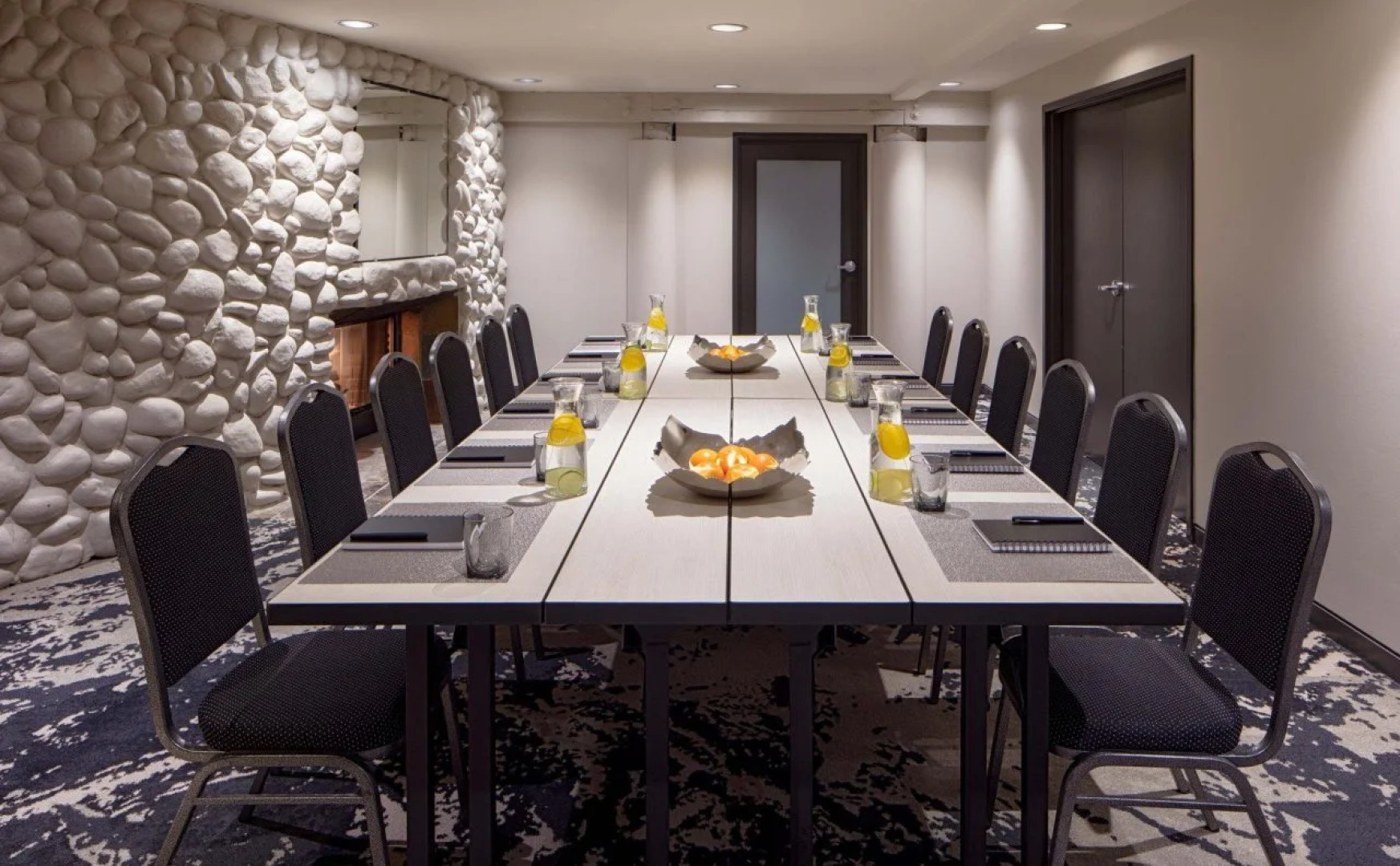 River's Edge Hotel Portland, Tapestry Collection by Hilton