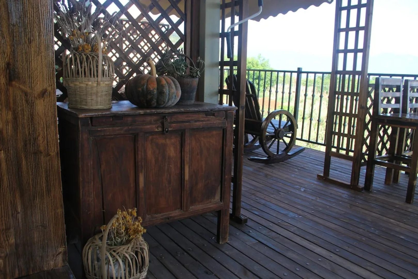 Buyi Hotel Resort Fuxian Lake