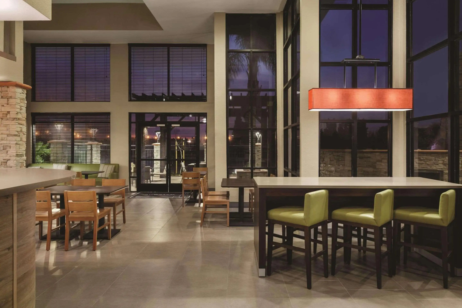Country Inn & Suites by Radisson, Bakersfield, CA