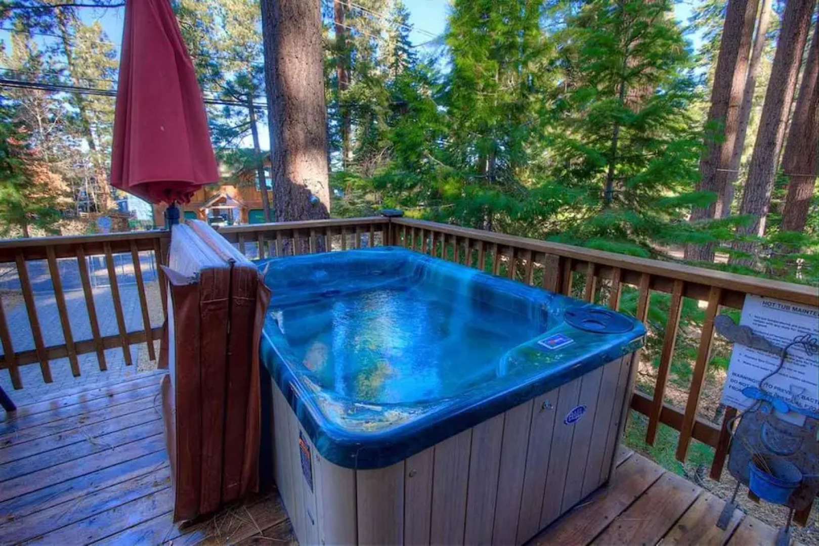 Smokey Joes by Lake Tahoe Accommodations