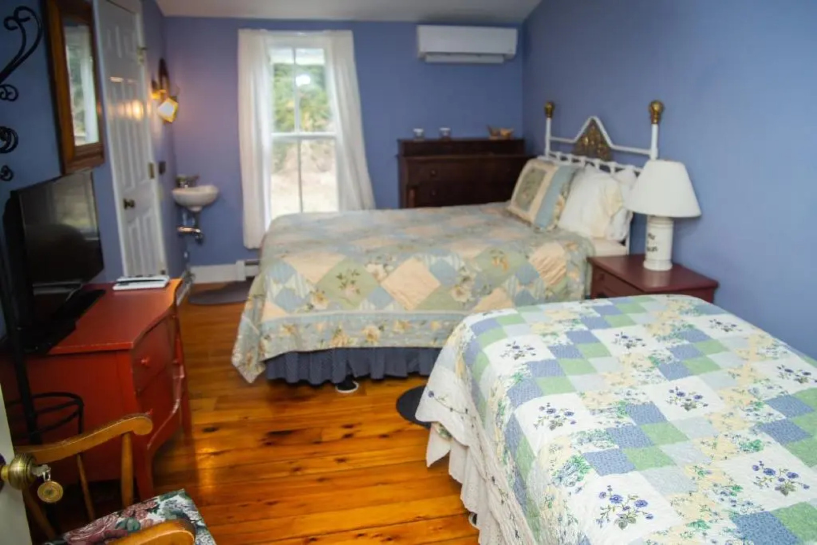 Sylvan Inn Bed & Breakfast