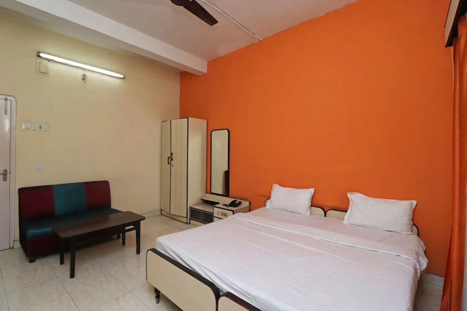 OYO Flagship 37028 Hotel Sheela