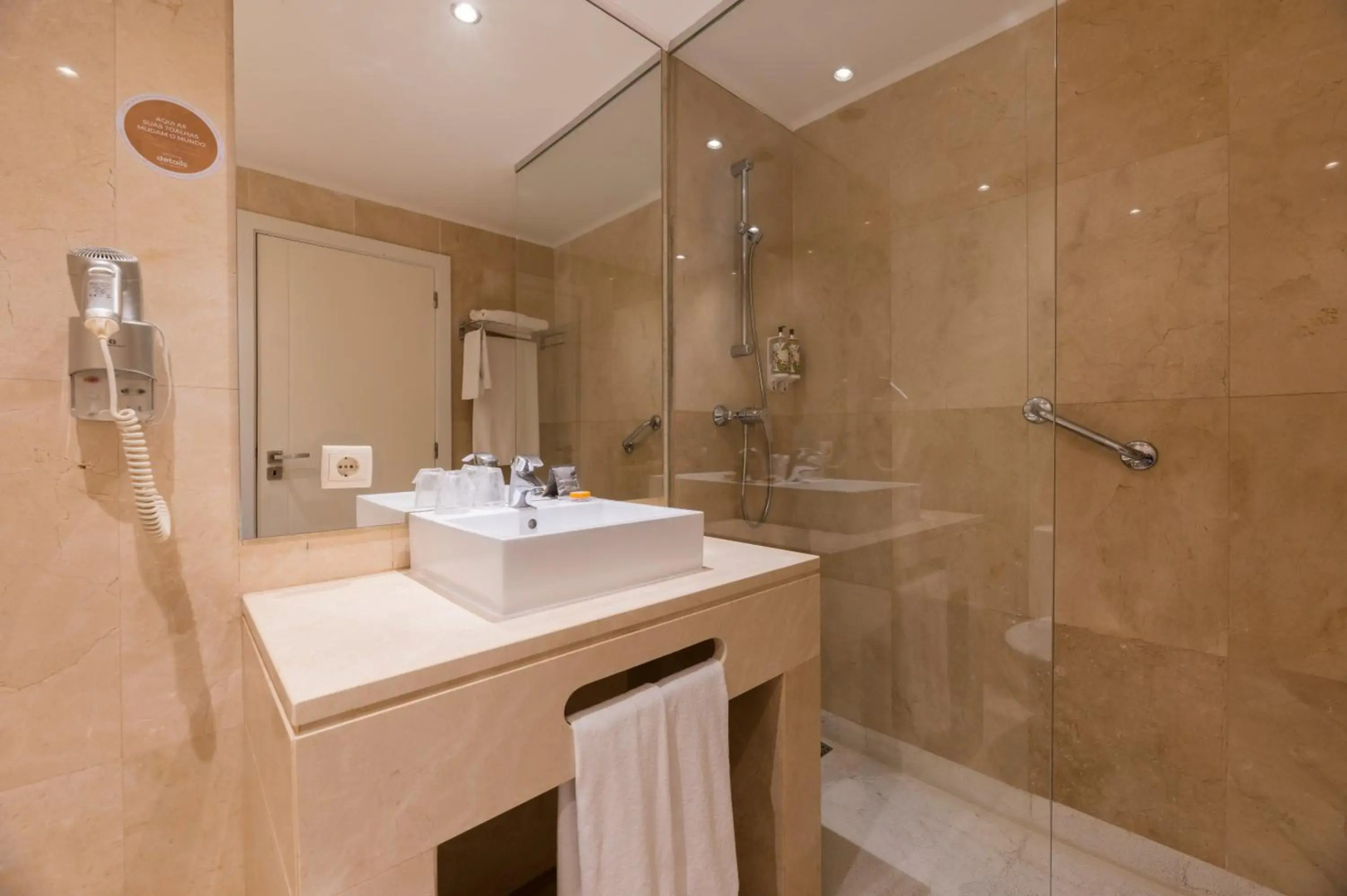 Topazio Vibe Beach Hotel & Apartments - Adults Friendly