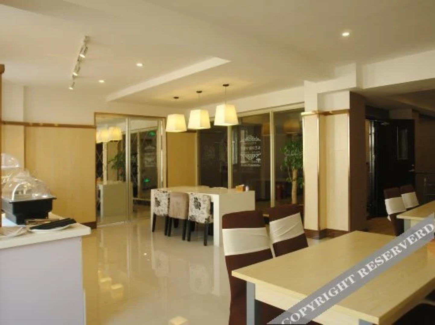 Super 8 Hotel (Liaoyuan Railway Station Xining Road)