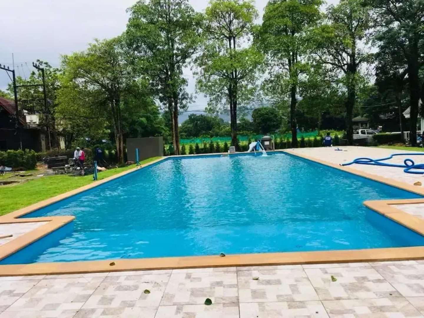 Home and Hill Resort