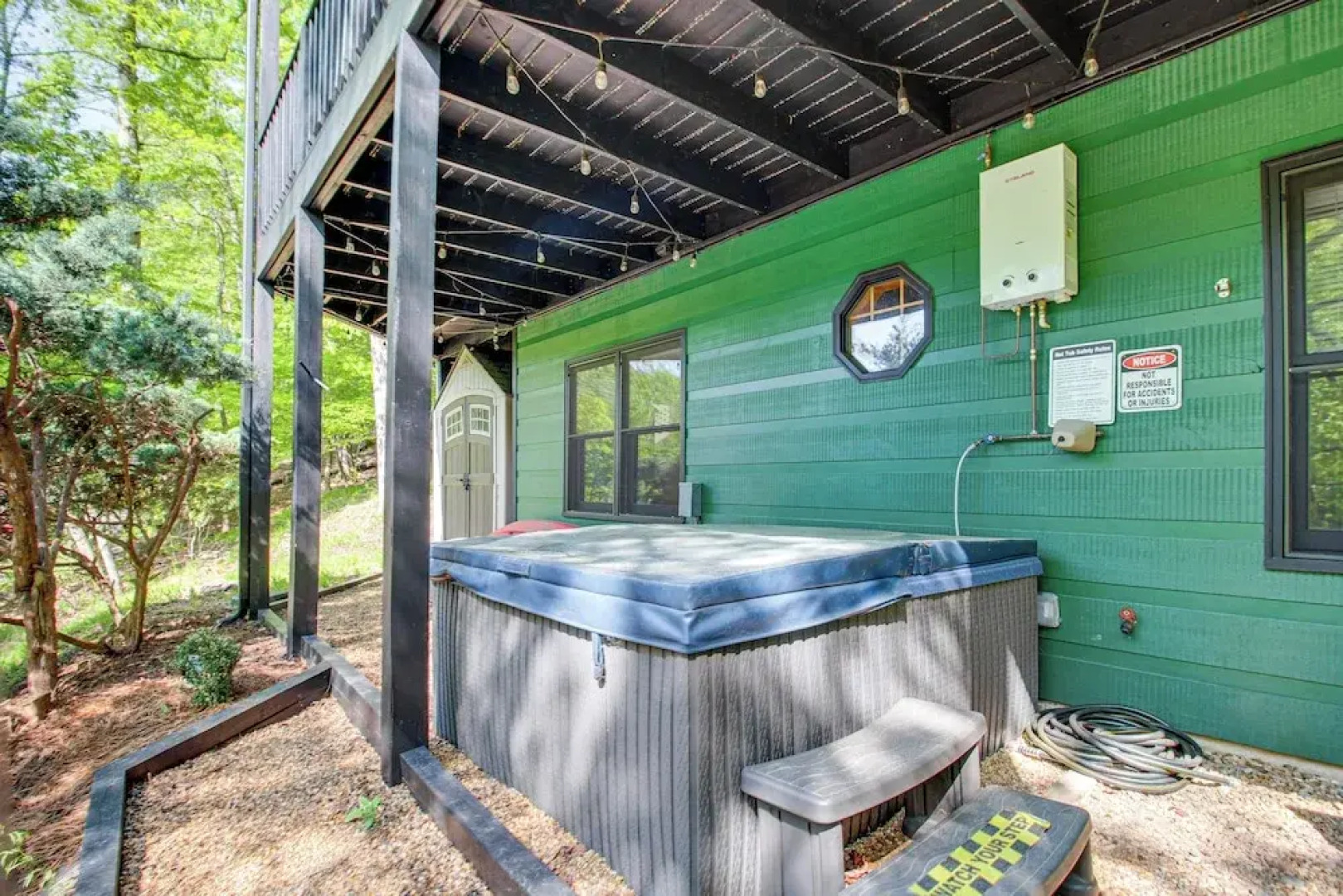 'the River Rest' Ellijay Cabin w/ Hot Tub!