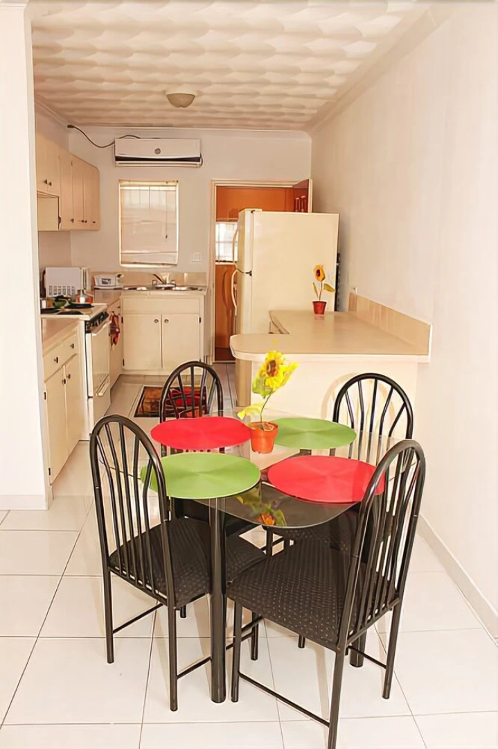 Tropical Gardens Apartment