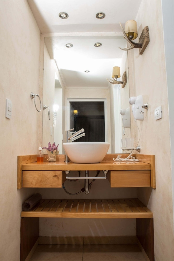 BLUE PARTS - Nahuel Superior 1P In Front of the Lake