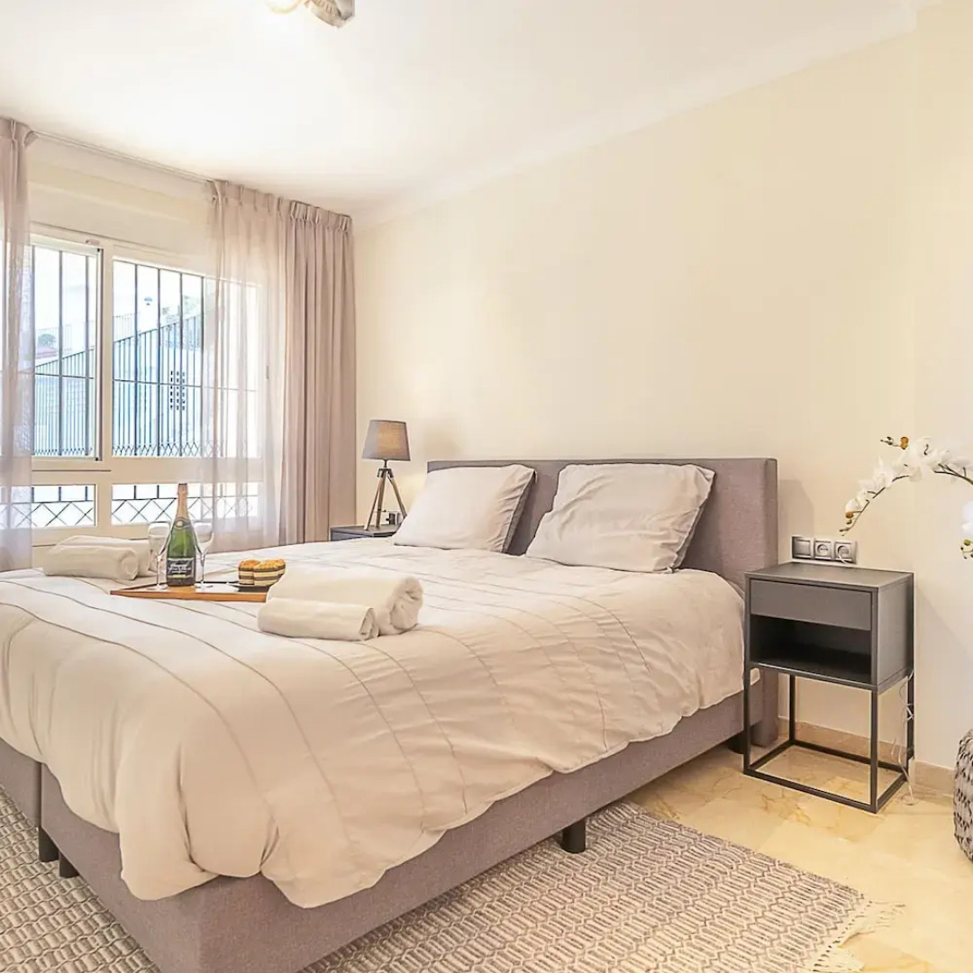 Apt Mairena Forest sea View Pool