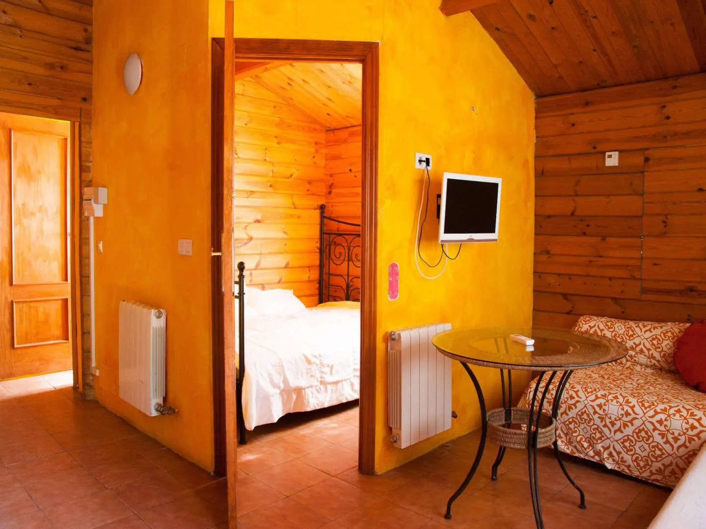 Fuente del Lobo Glamping  Bungalows - Adults Only