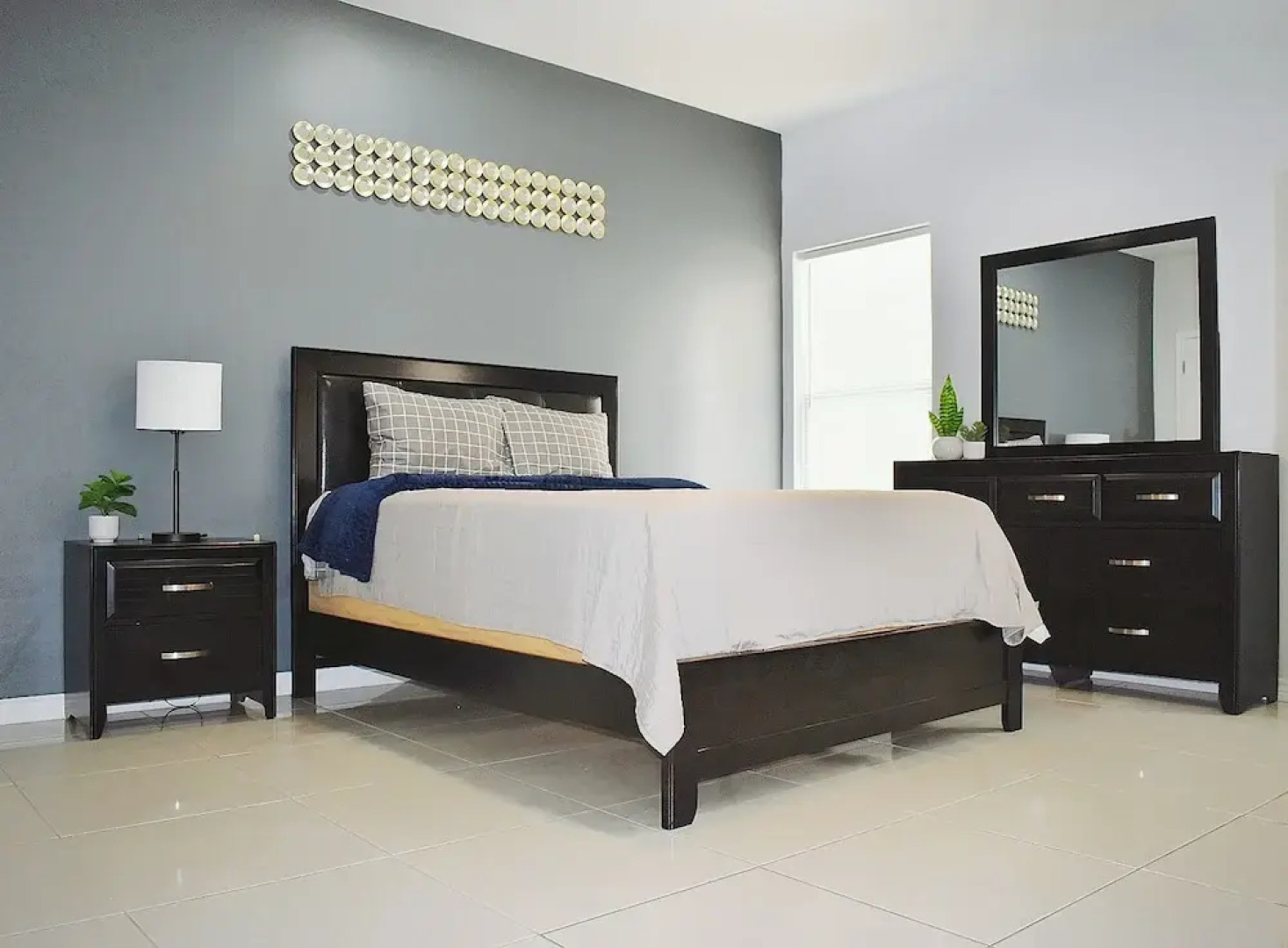 Elegant Apartment 10 min to Mercedes Outlets