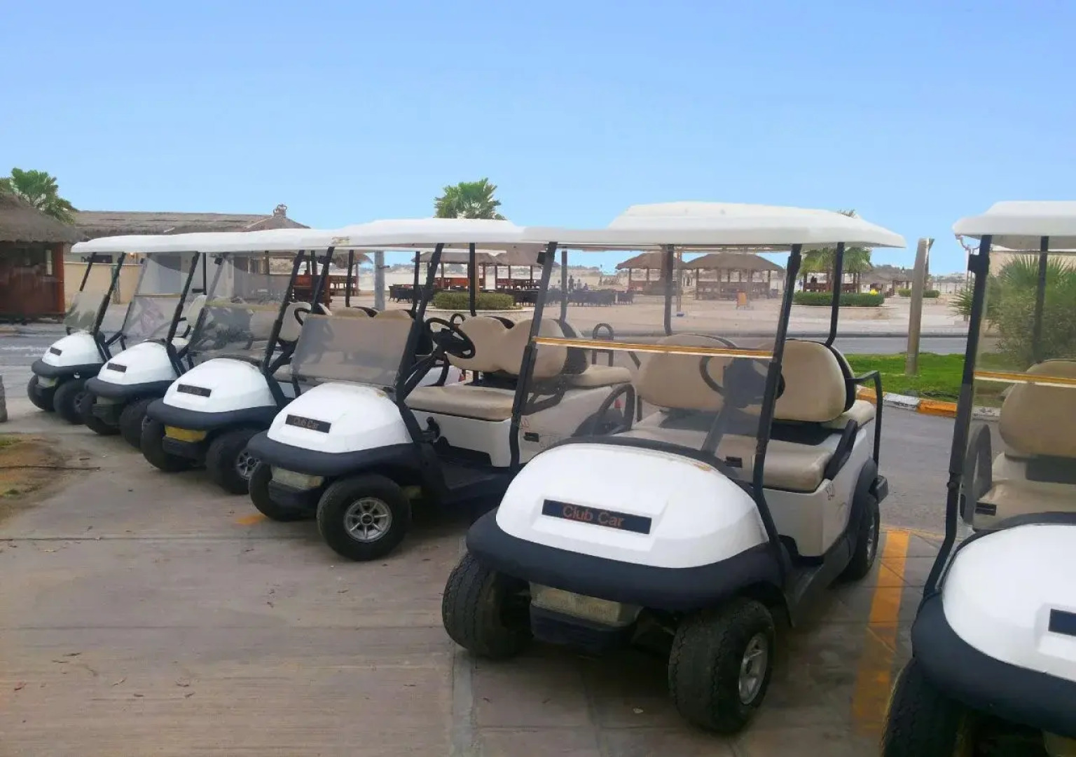 Golden Tulip Dana Bay Hotel