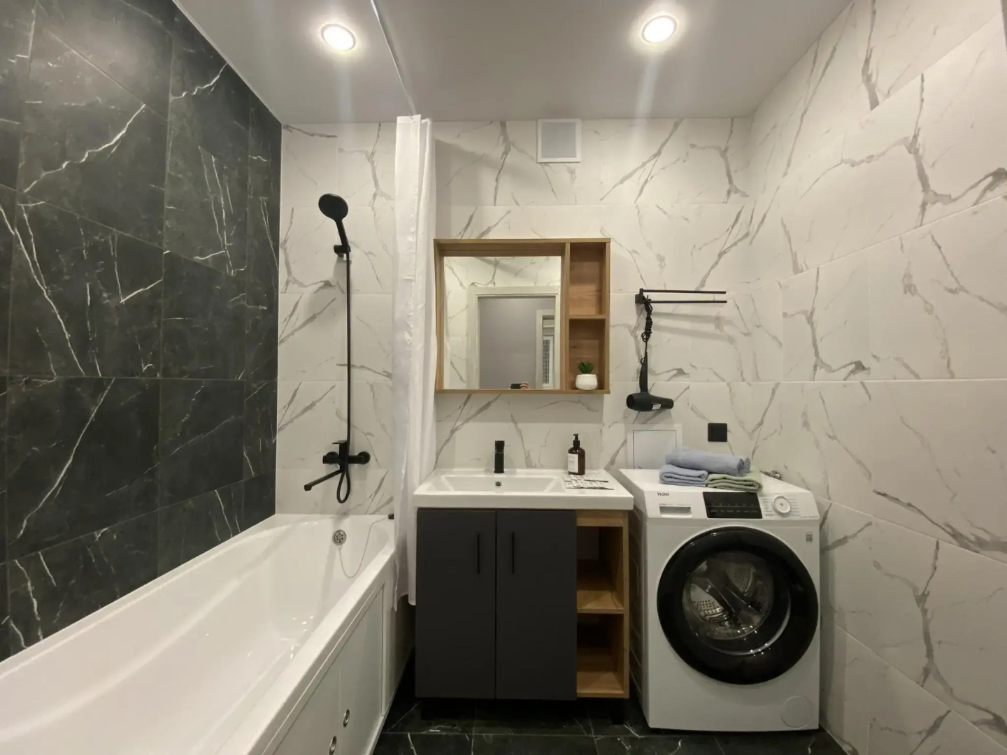 Moon72 (Мун72) на улице Сергея Джанбровского 4к1