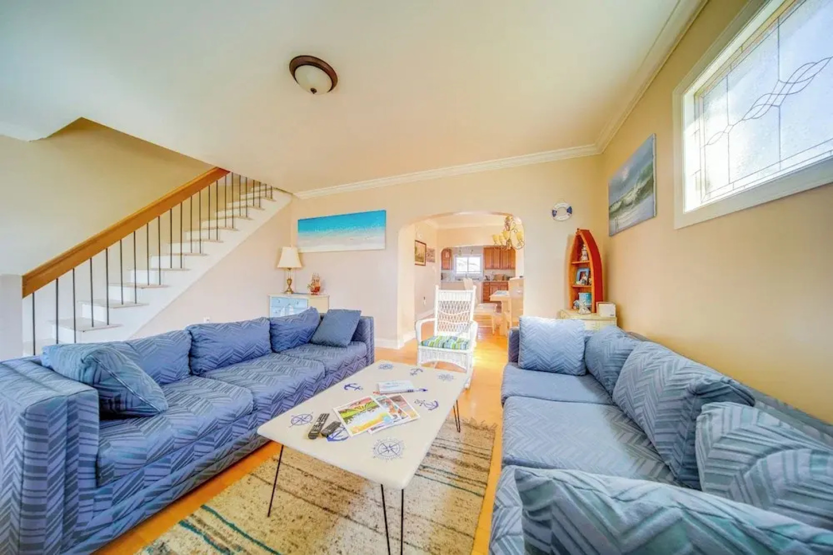 1 Block to Bridge Street: Lake Erie Vacation Home!