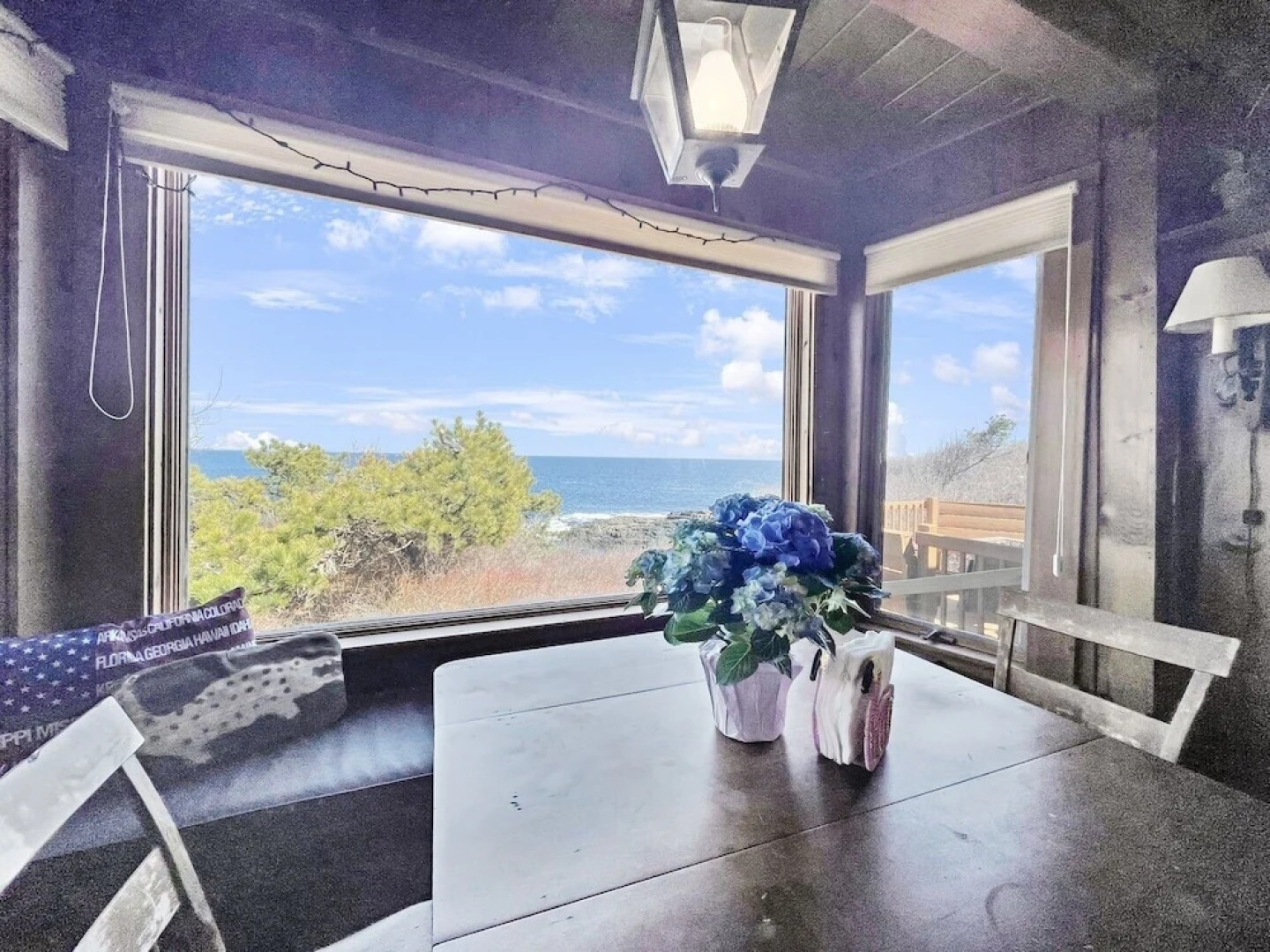 Ragged Rocks - Warm And Inviting Cottage With Uninterrupted Ocean Views 2 Bedroom Home by RedAwning