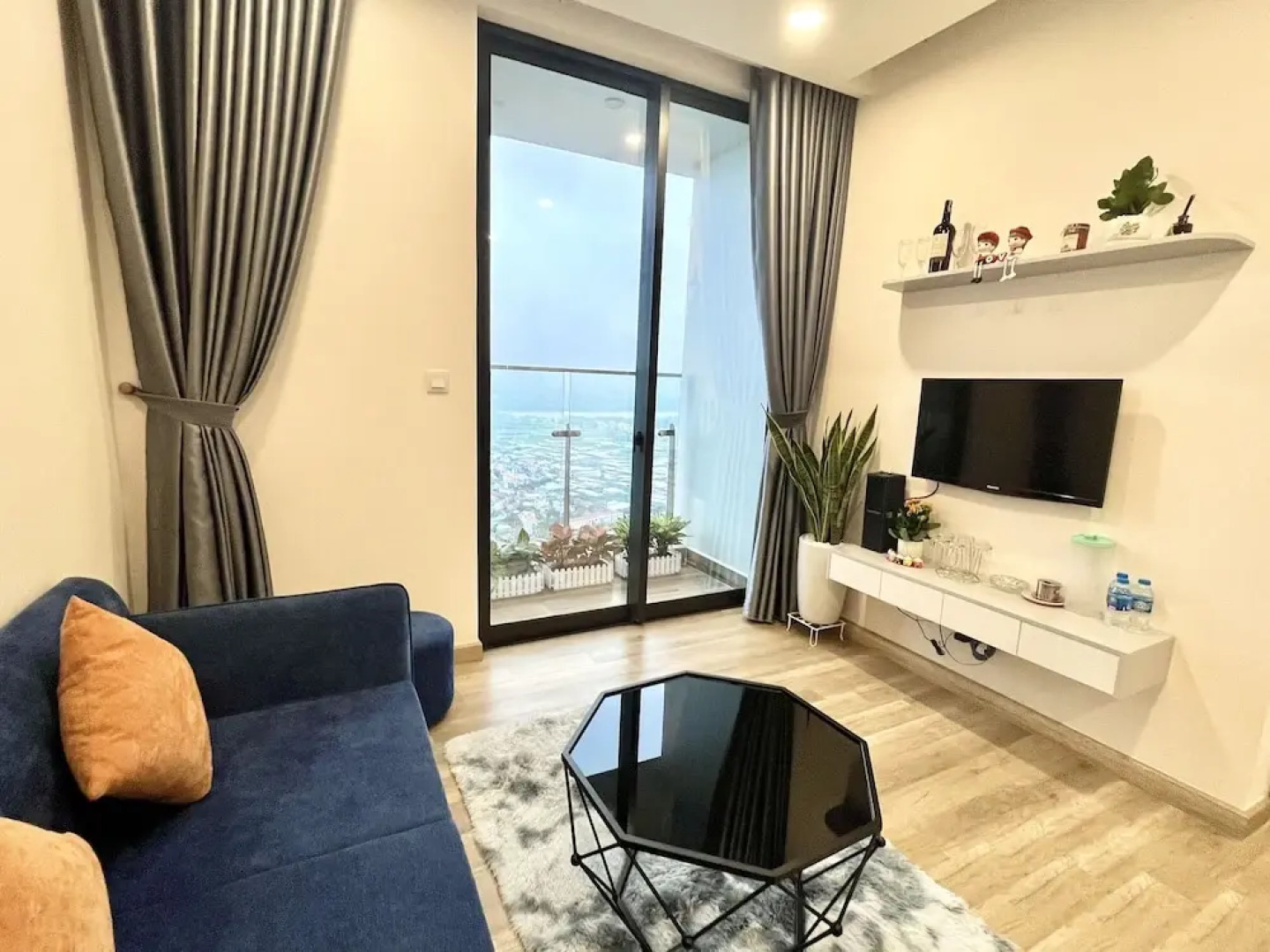 Sol Forest Ecopark Apartments